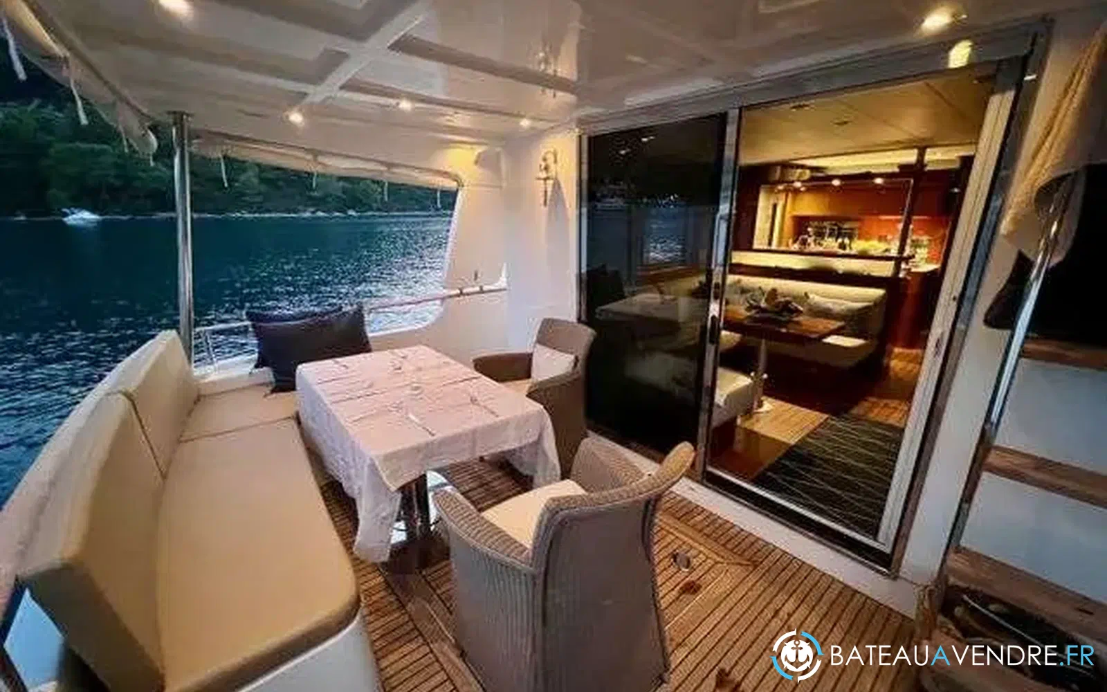 slider 12 Beneteau Swift Trawler 52