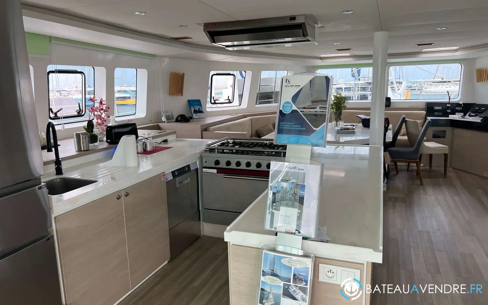 slider 14 Squalt Marine International CK70