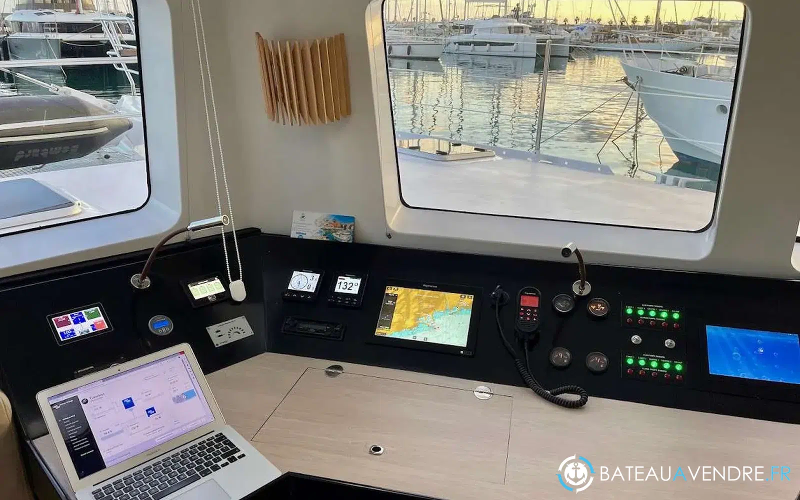 slider 30 Squalt Marine International CK70