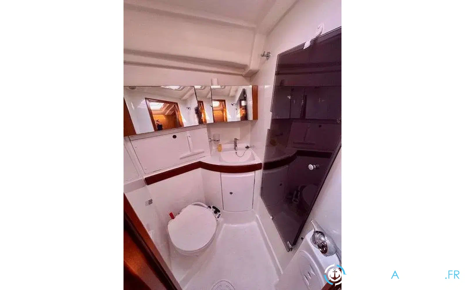 slider 16 Beneteau Oceanis 43