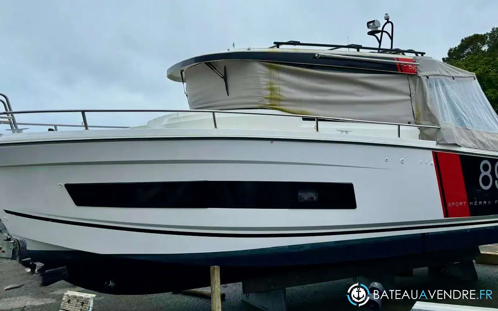 slider 11 Jeanneau Merry Fisher 895 Sport