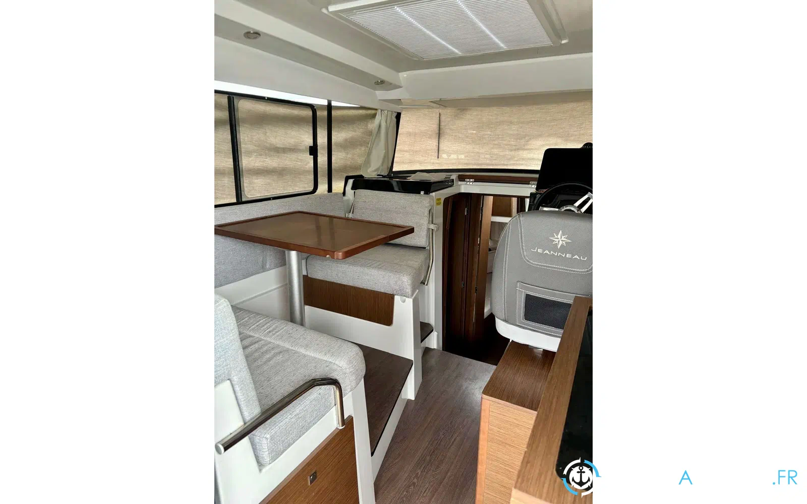 slider 21 Jeanneau Merry Fisher 895 Sport