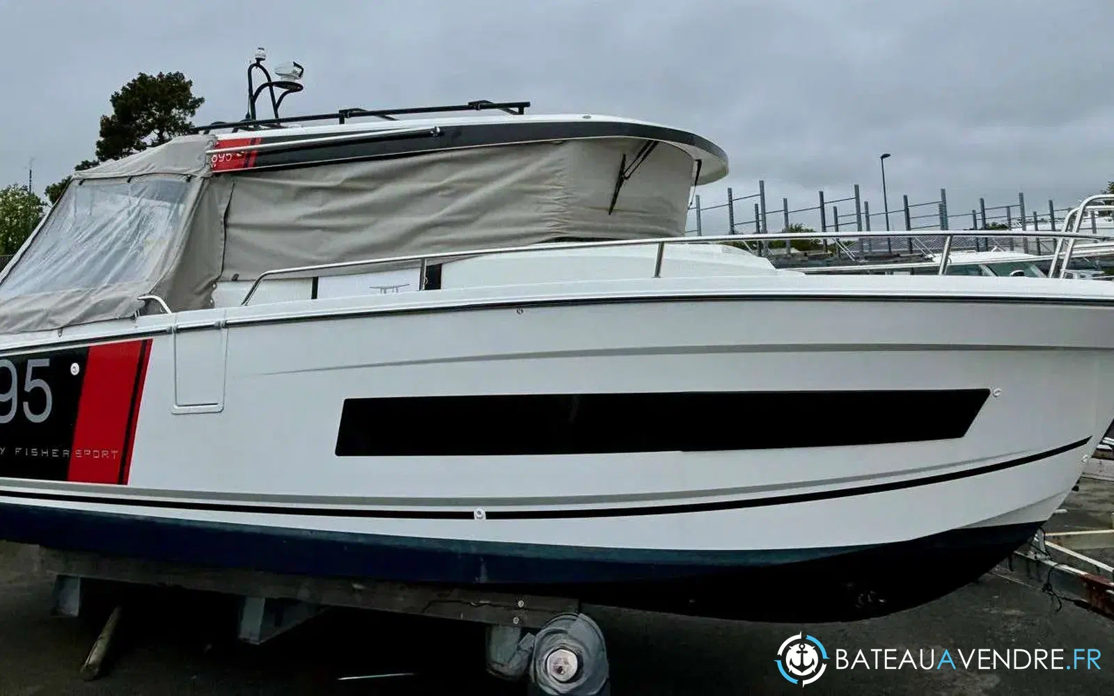 slider 8 Jeanneau Merry Fisher 895 Sport