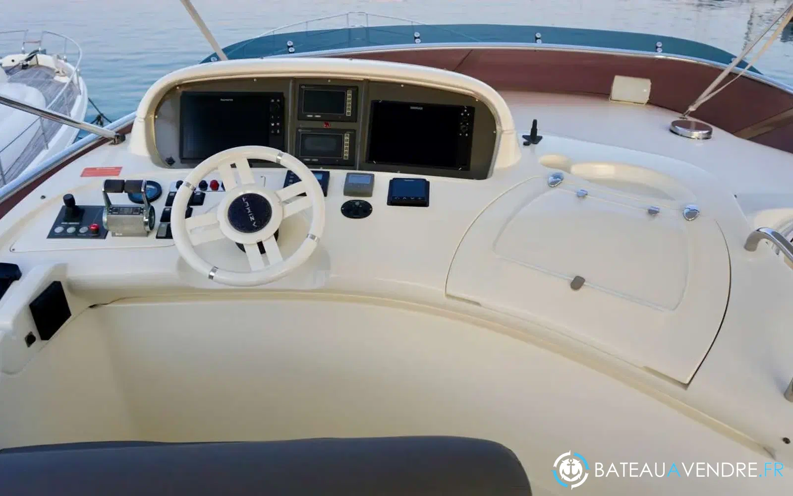 slider 4 Azimut 68