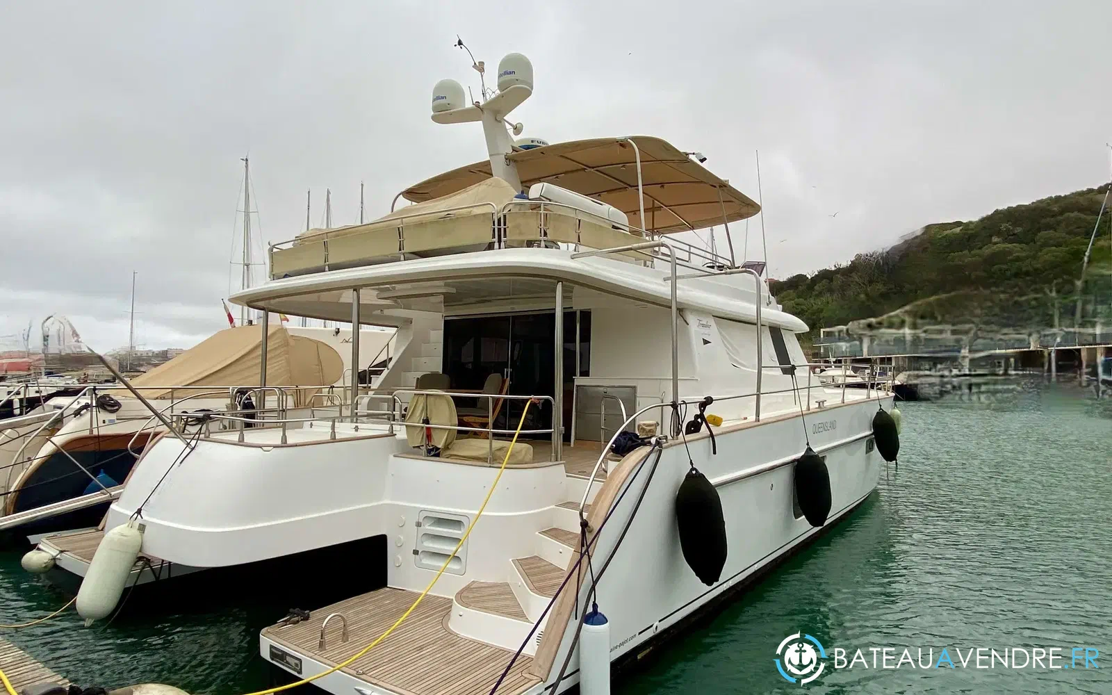 slider 0 Fountaine Pajot Queensland 55
