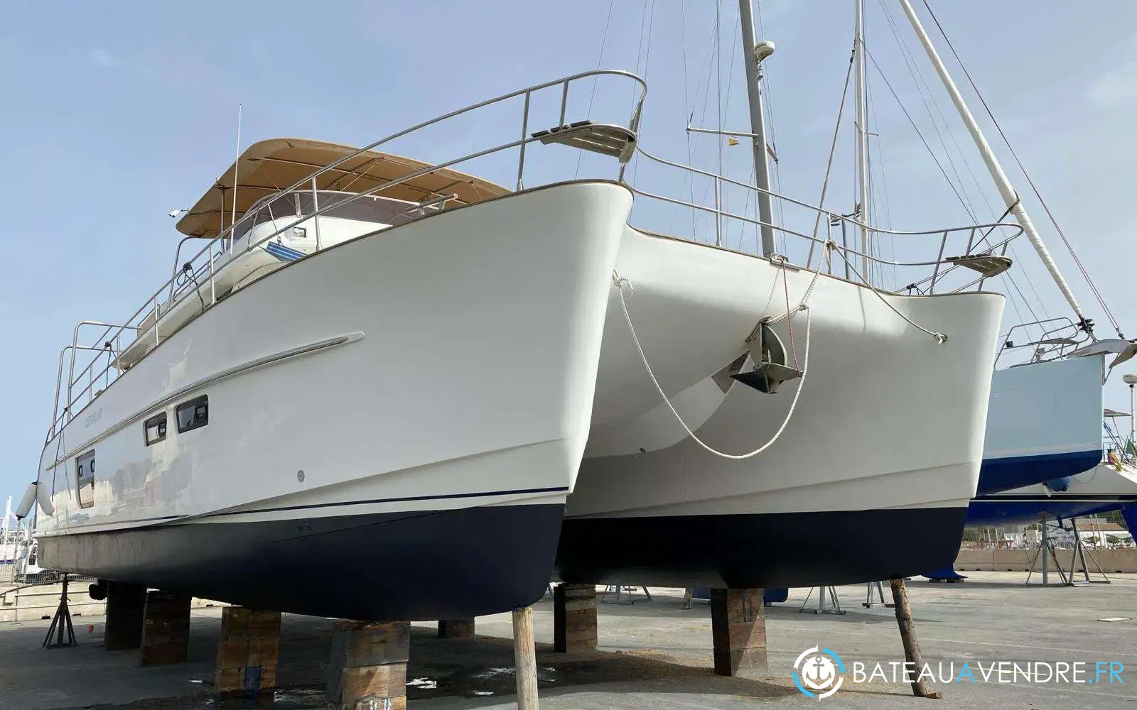 slider 101 Fountaine Pajot Queensland 55