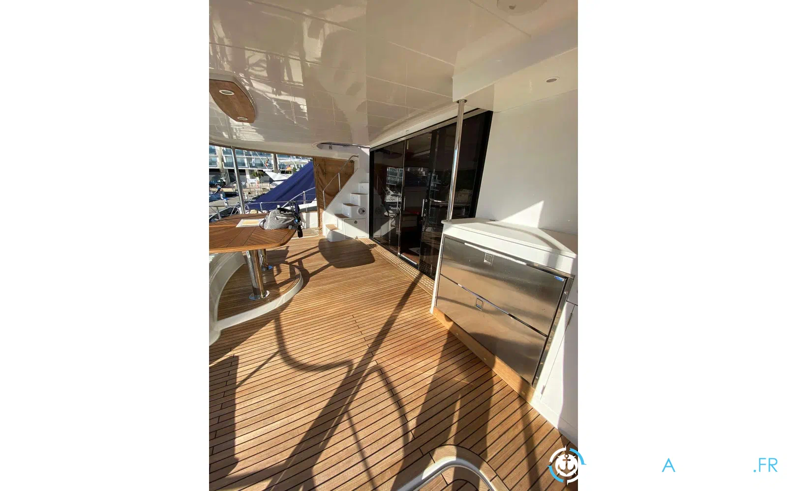 slider 105 Fountaine Pajot Queensland 55