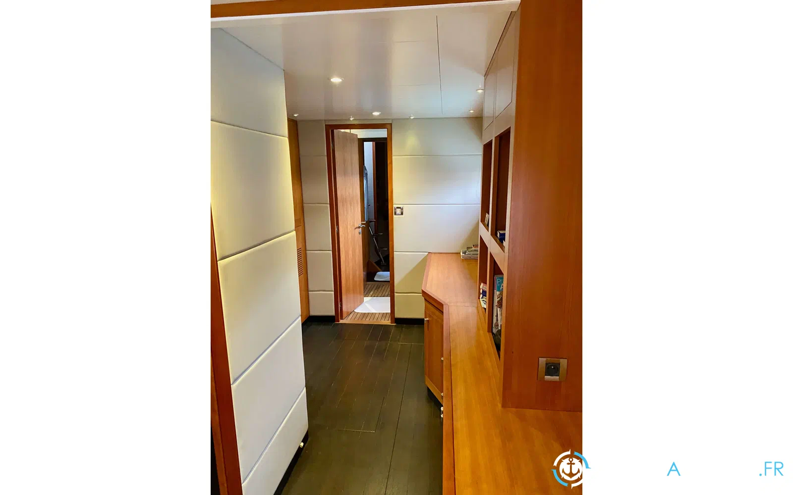 slider 12 Fountaine Pajot Queensland 55