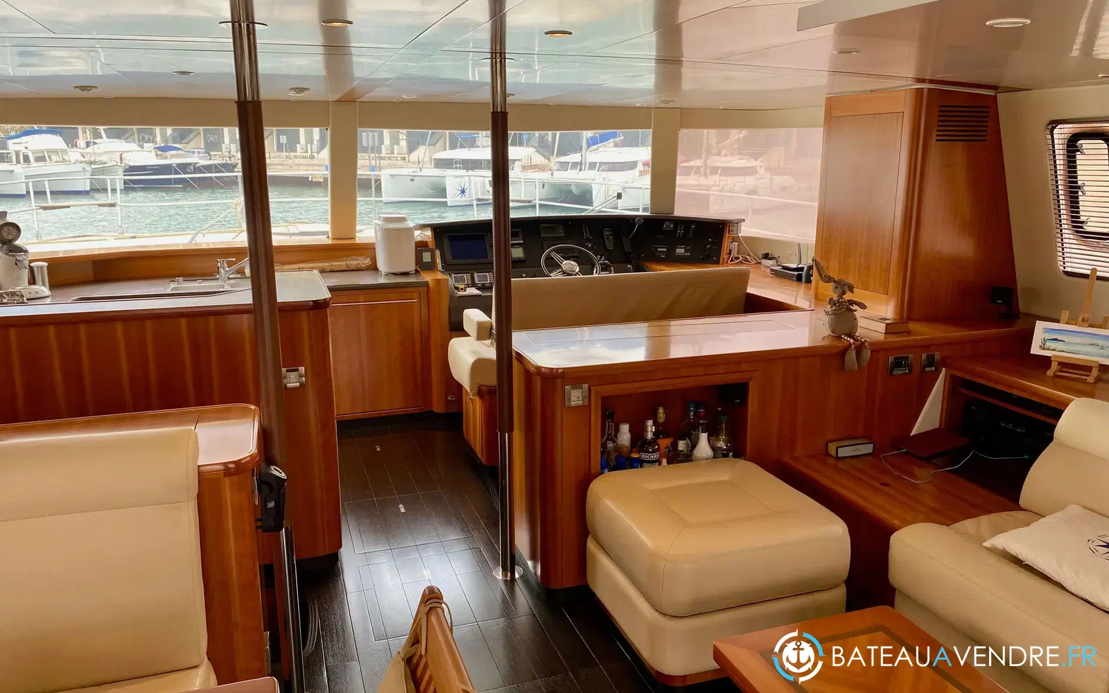 slider 17 Fountaine Pajot Queensland 55