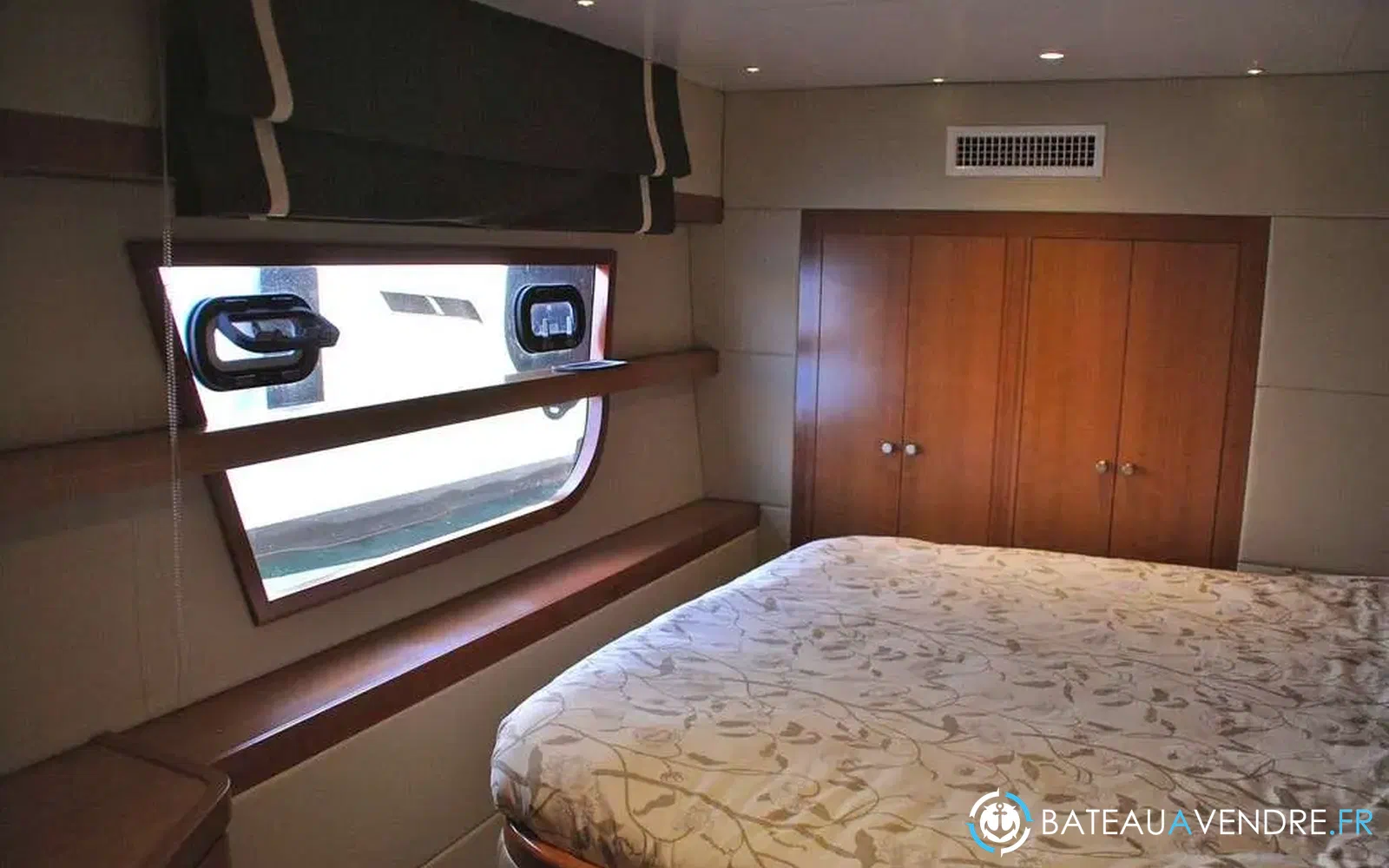 slider 24 Fountaine Pajot Queensland 55
