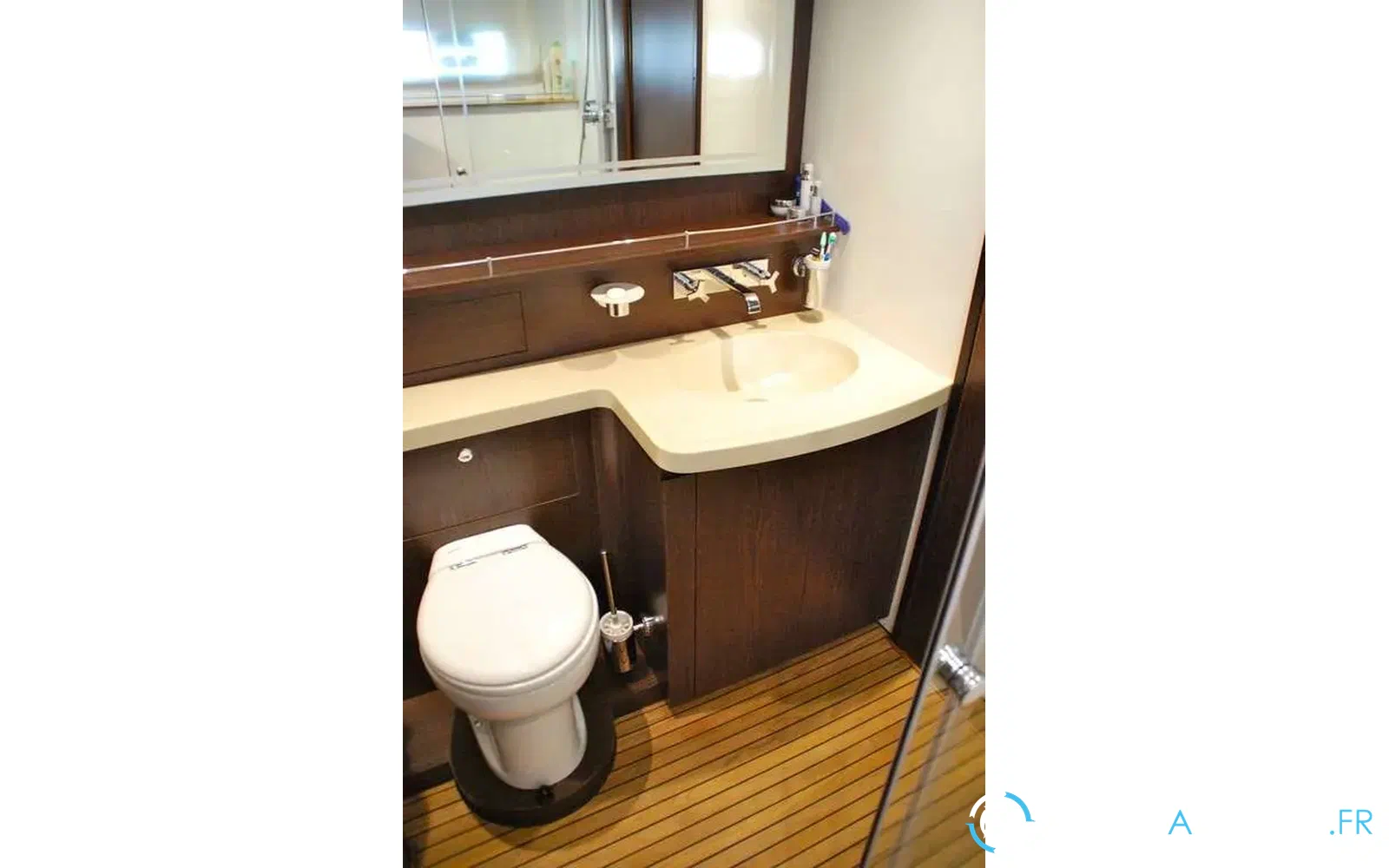 slider 33 Fountaine Pajot Queensland 55