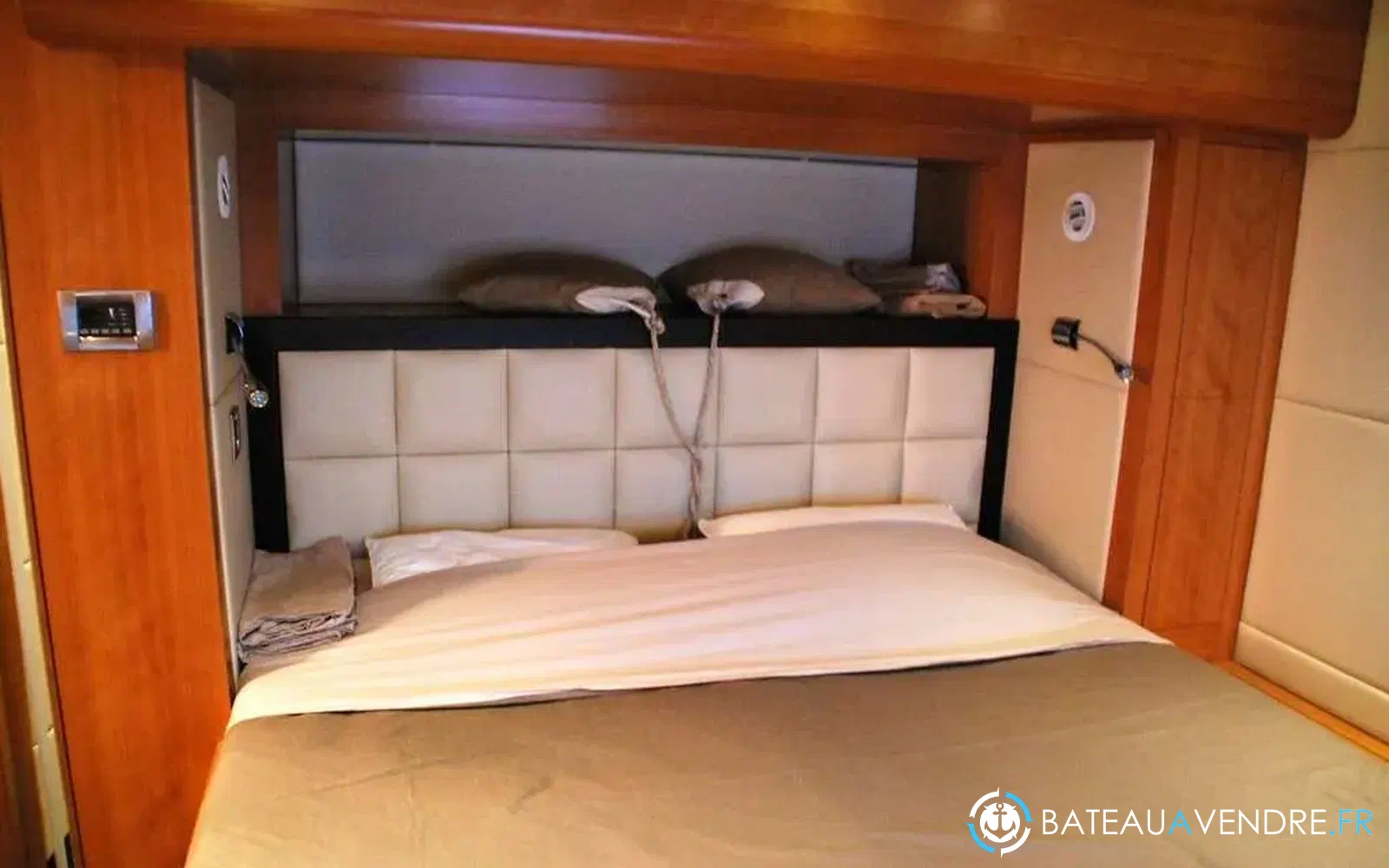 slider 34 Fountaine Pajot Queensland 55