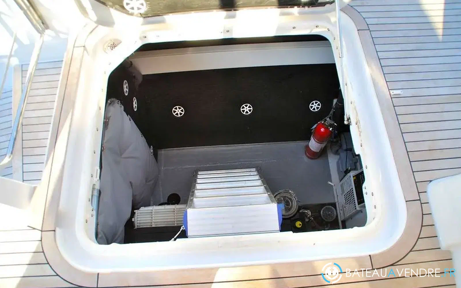 slider 37 Fountaine Pajot Queensland 55