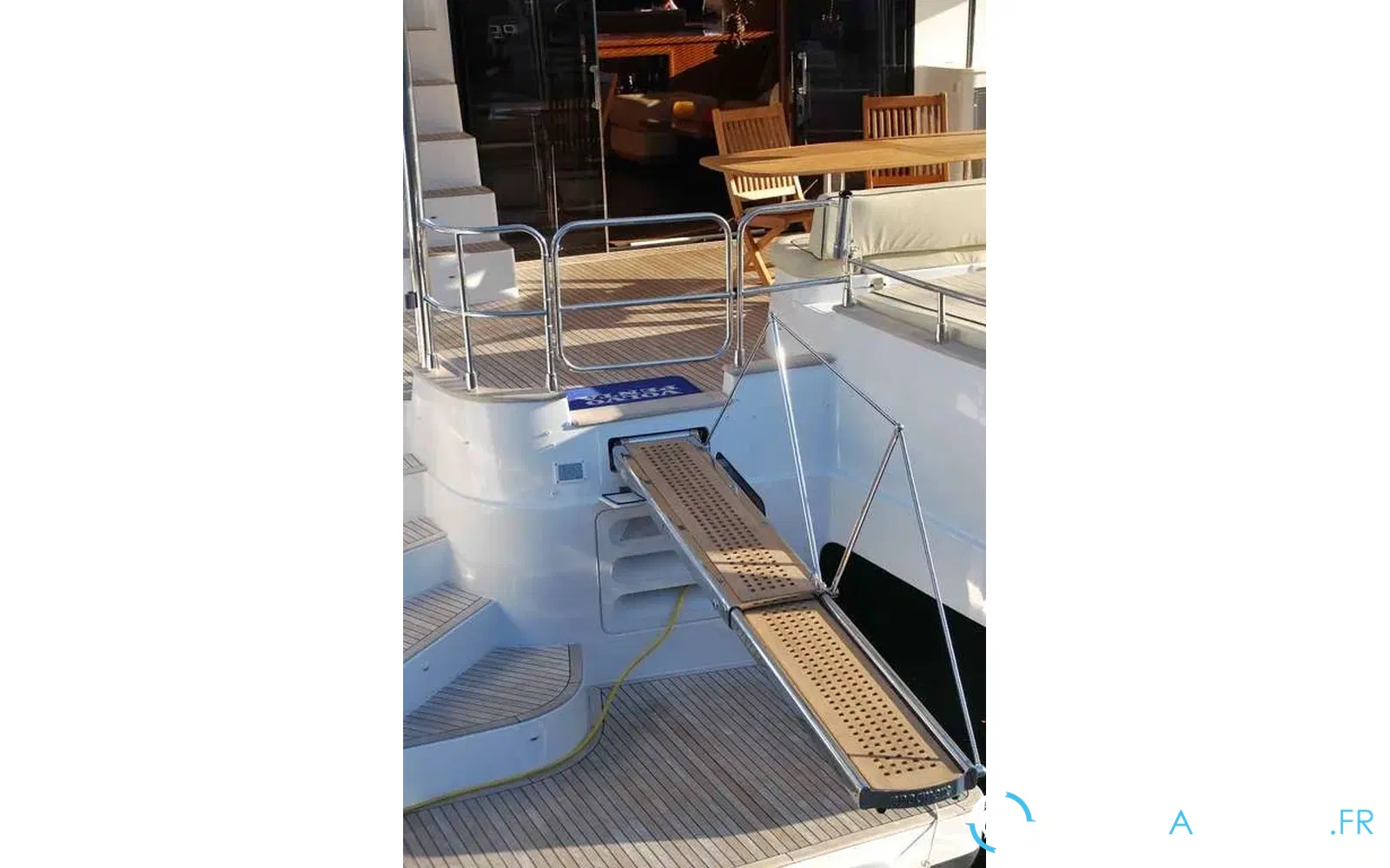 slider 54 Fountaine Pajot Queensland 55