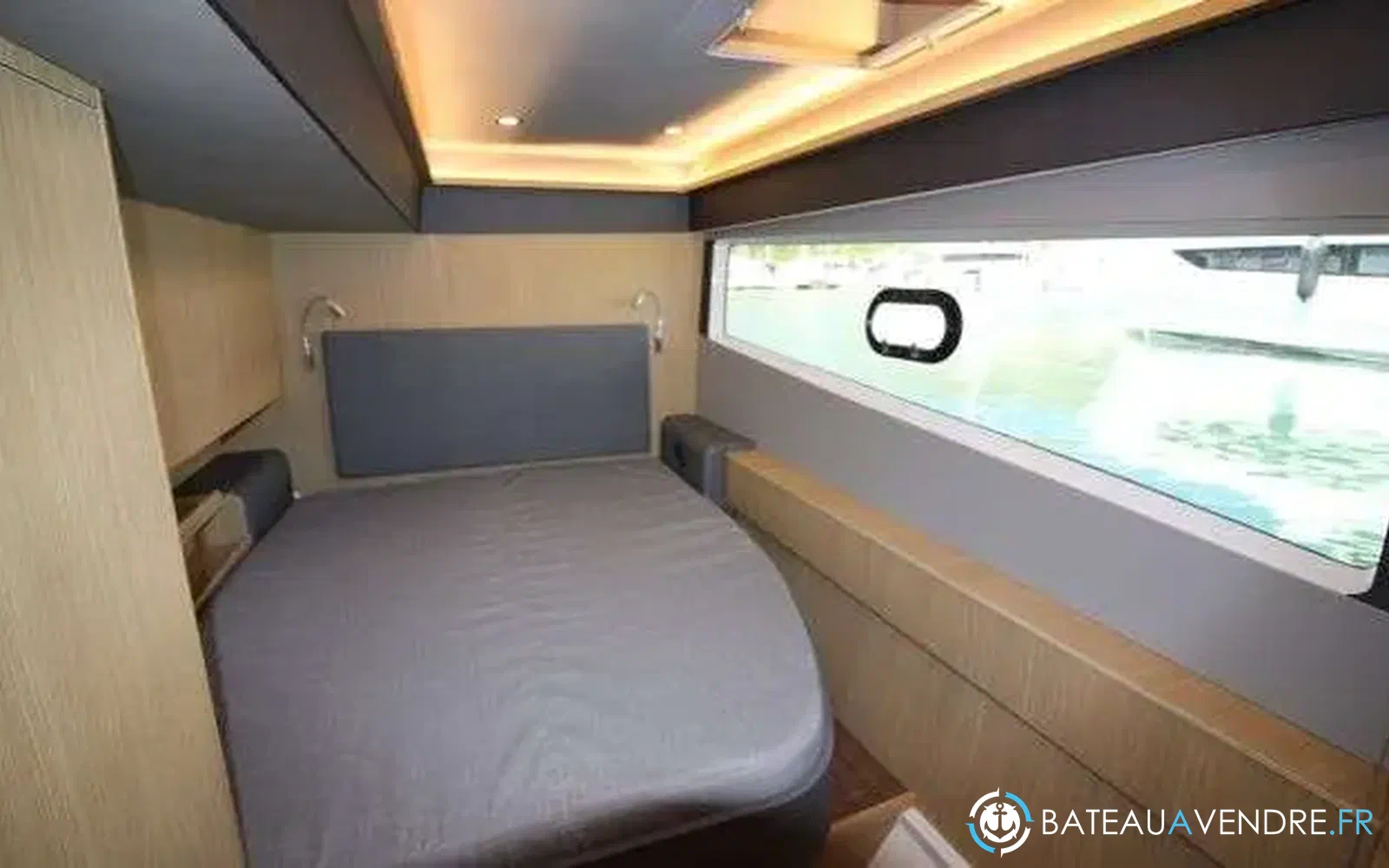slider 14 Aquila 42 Yacht