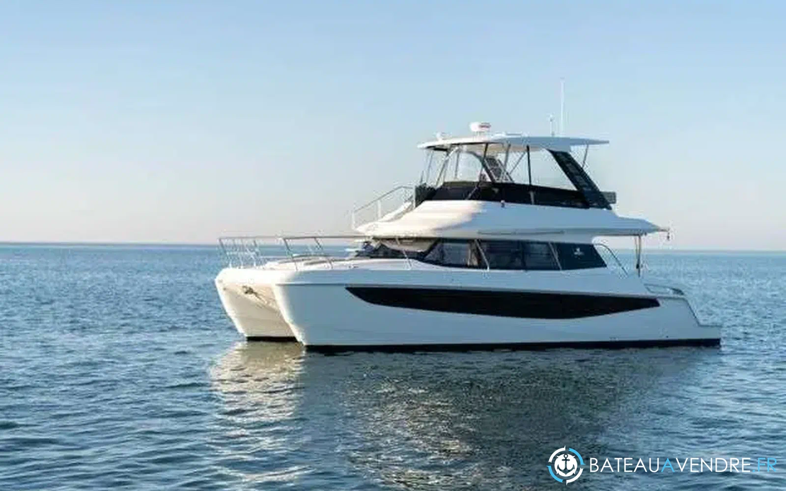 slider 18 Aquila 42 Yacht