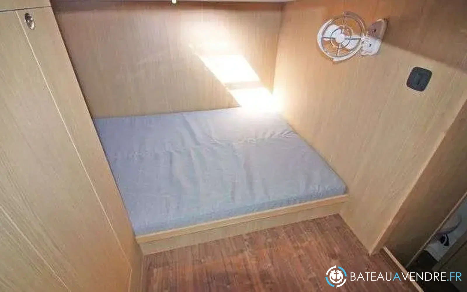 slider 20 Aquila 42 Yacht