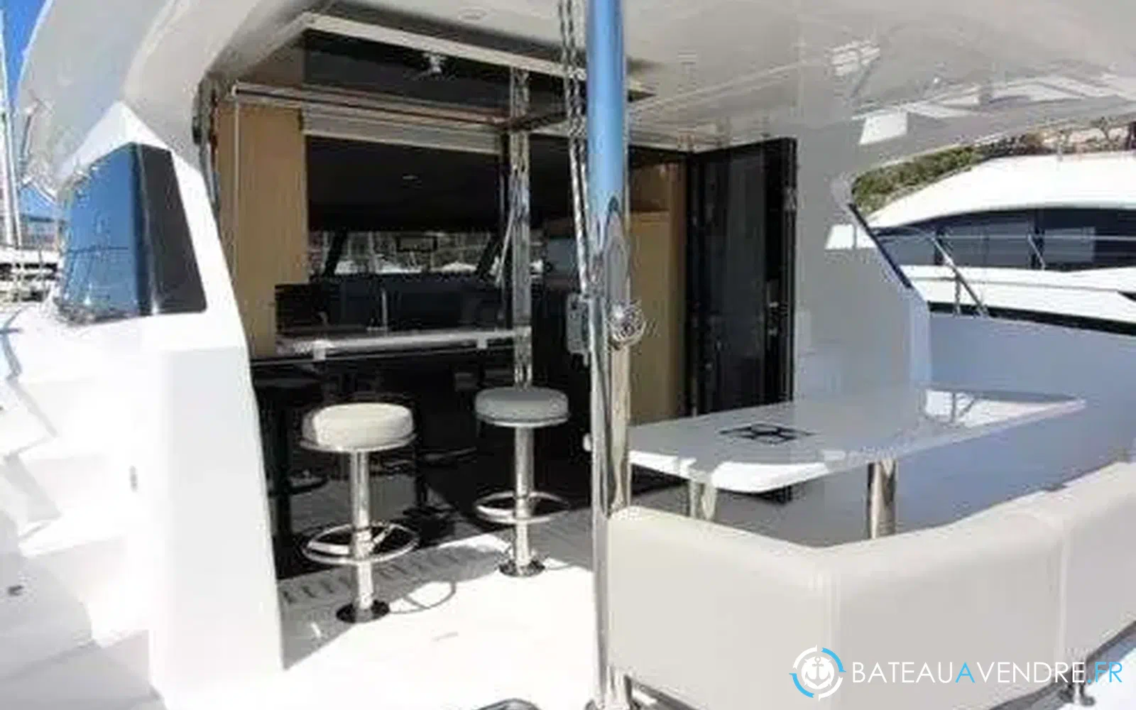 slider 26 Aquila 42 Yacht