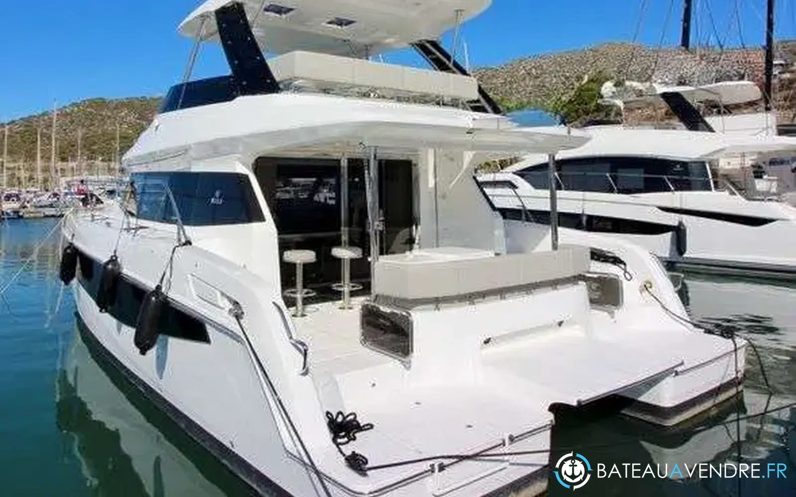 slider 7 Aquila 42 Yacht