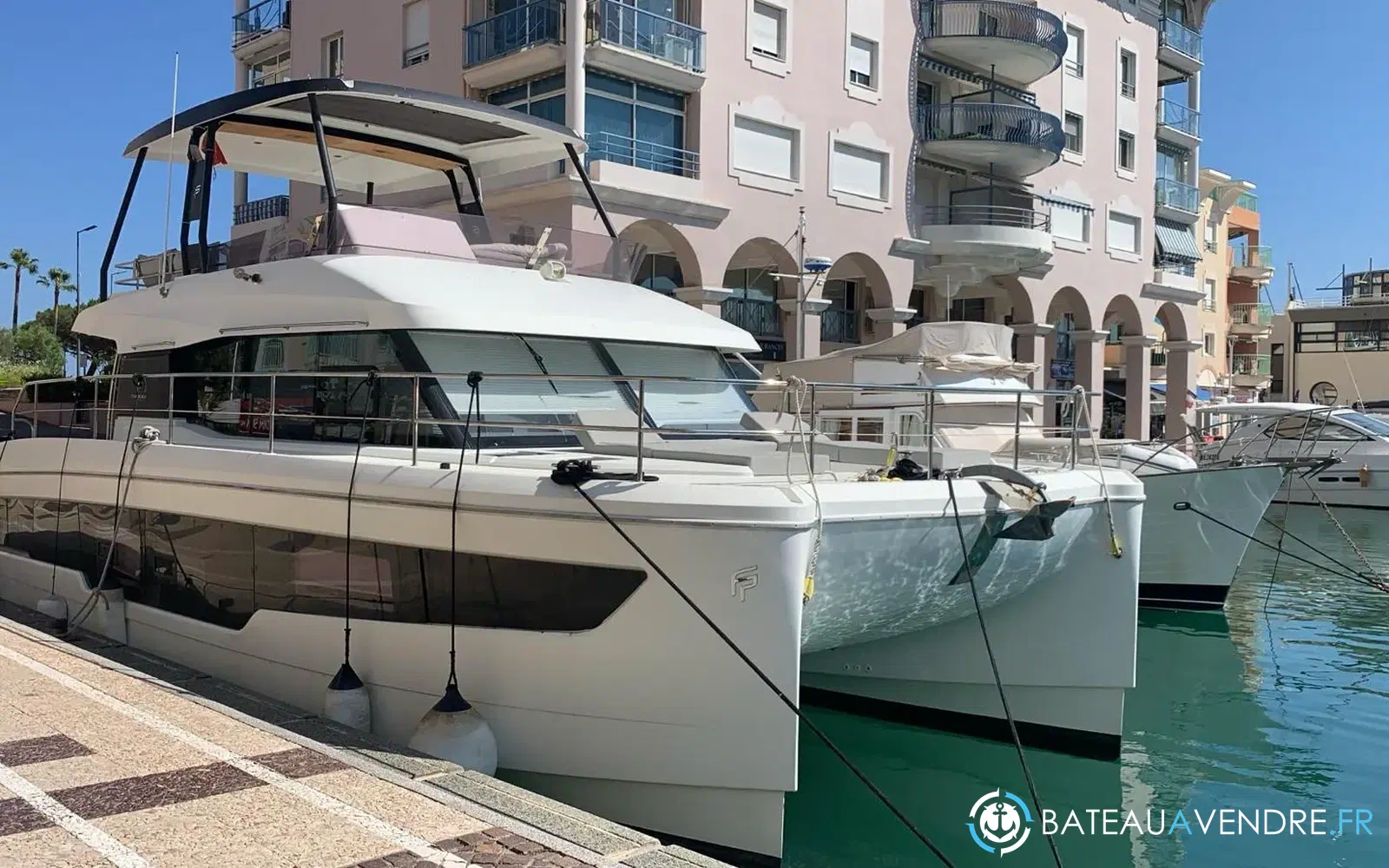 slider 0 Fountaine Pajot My 40