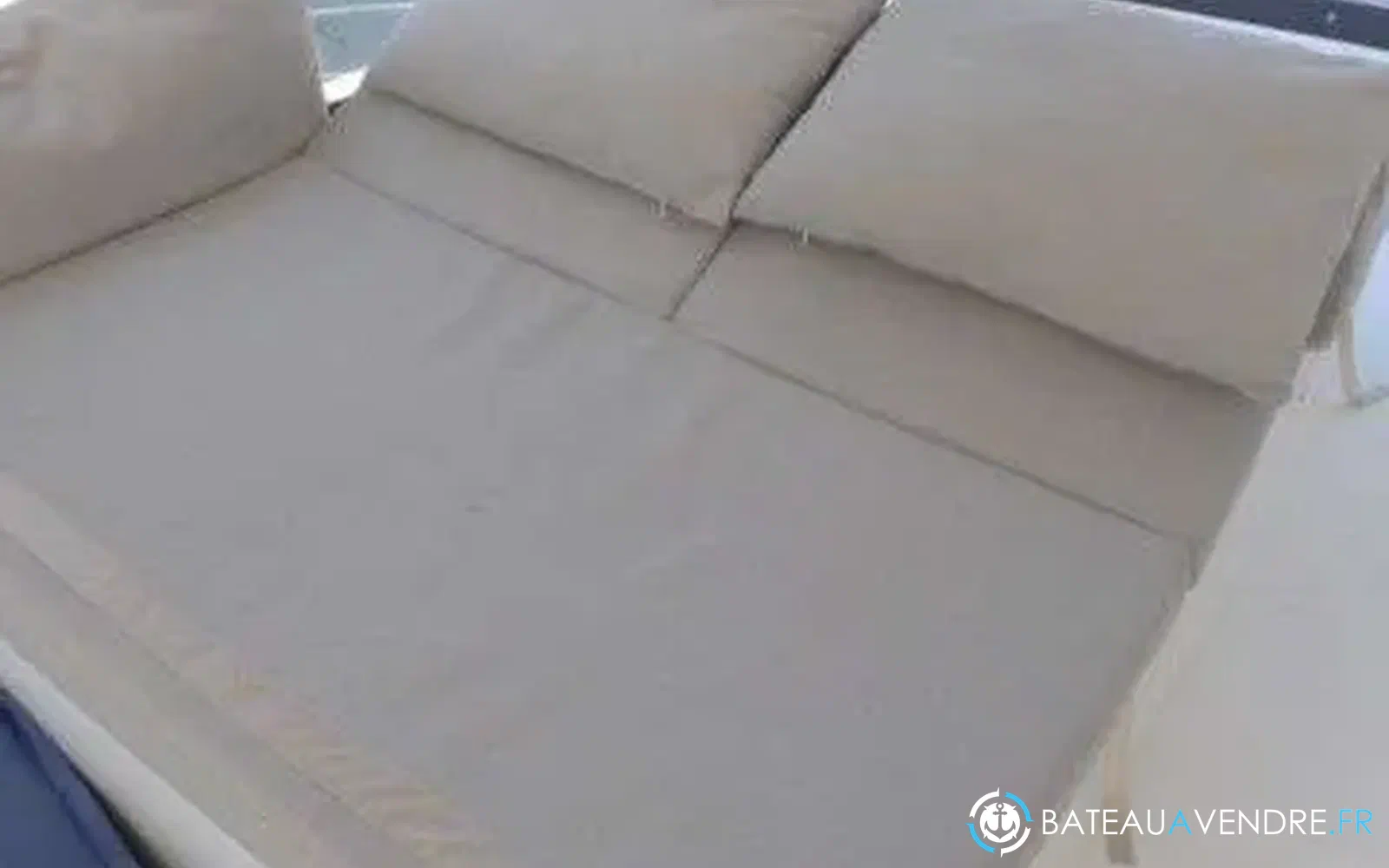 slider 17 Fountaine Pajot My 40