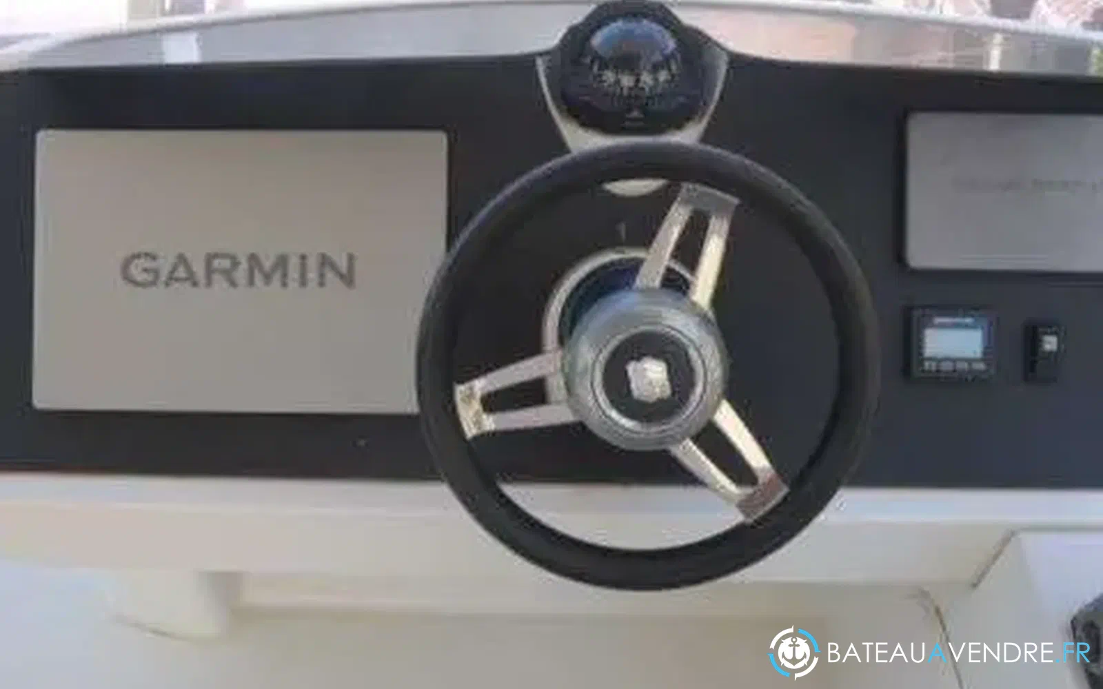 slider 23 Fountaine Pajot My 40