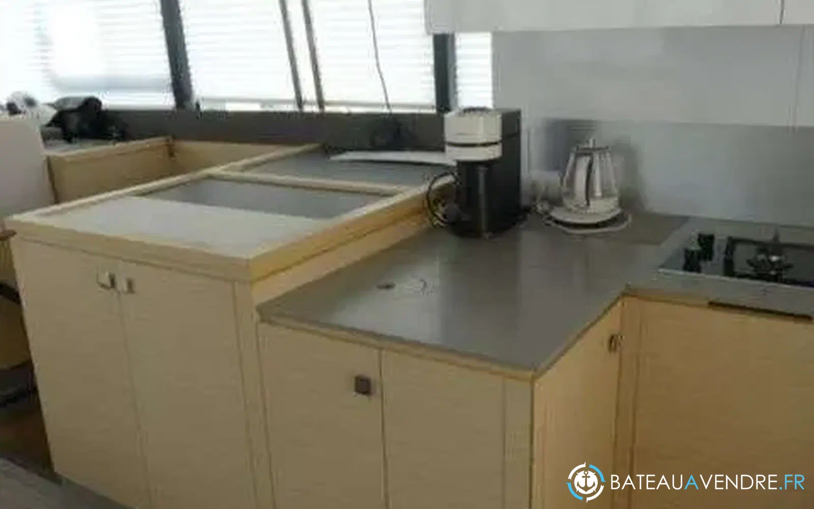 slider 40 Fountaine Pajot My 40
