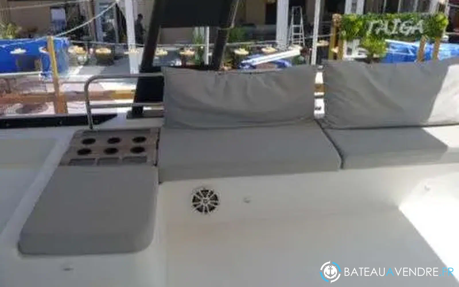 slider 44 Fountaine Pajot My 40