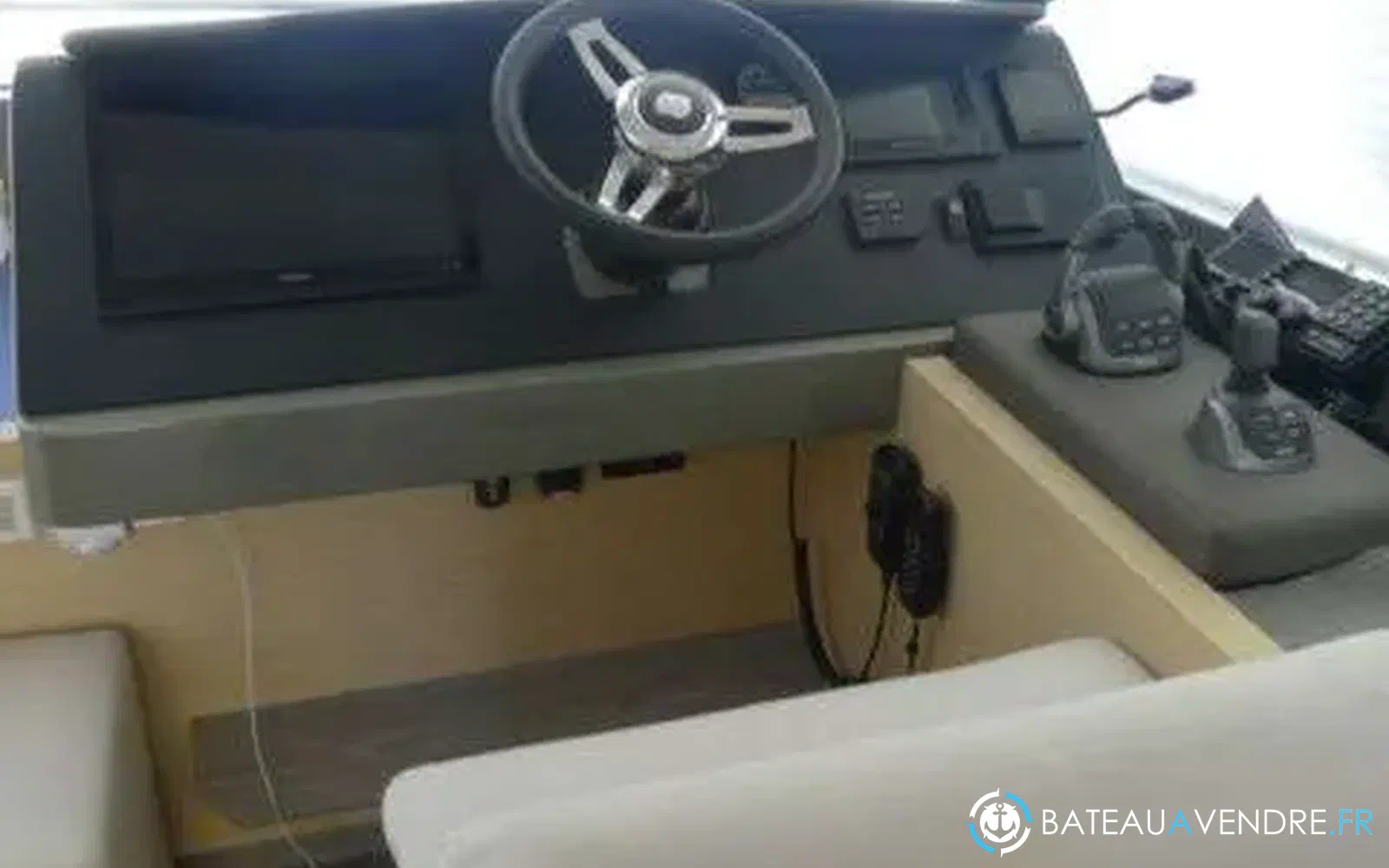 slider 8 Fountaine Pajot My 40