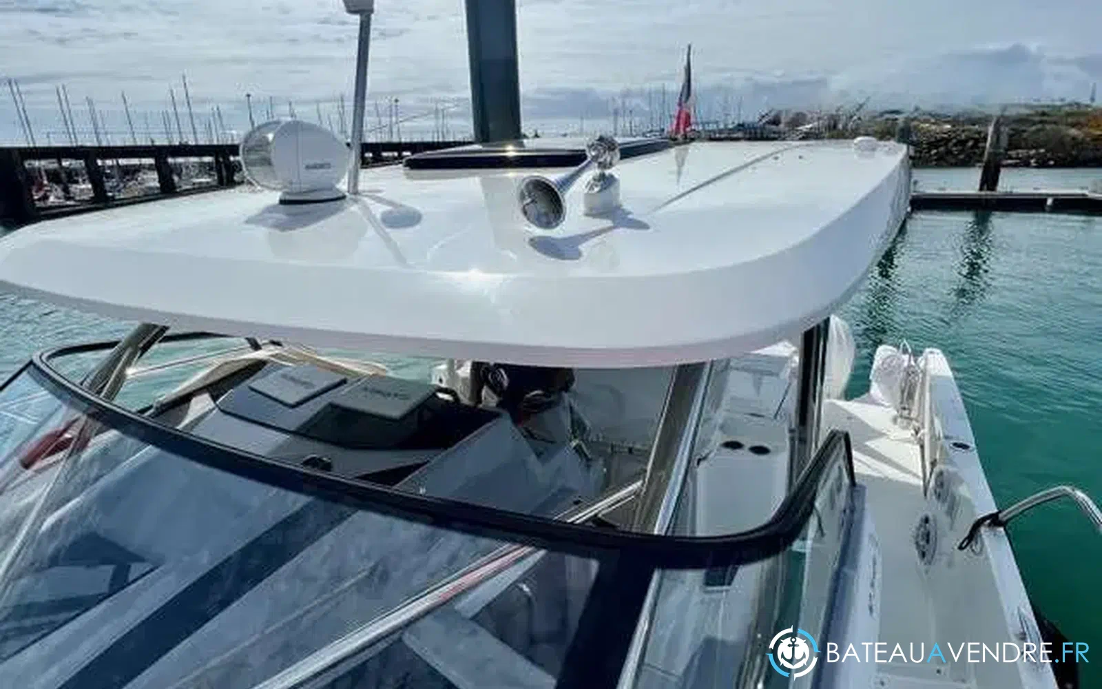 slider 26 Jeanneau Cap Camarat 12.5 WA