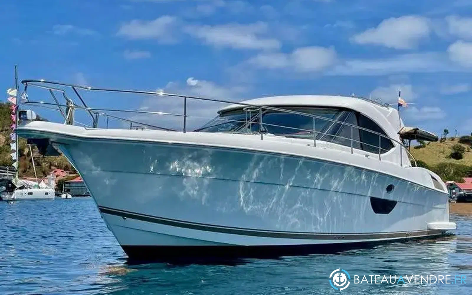 slider 17 Riviera 4400 Sport Yacht