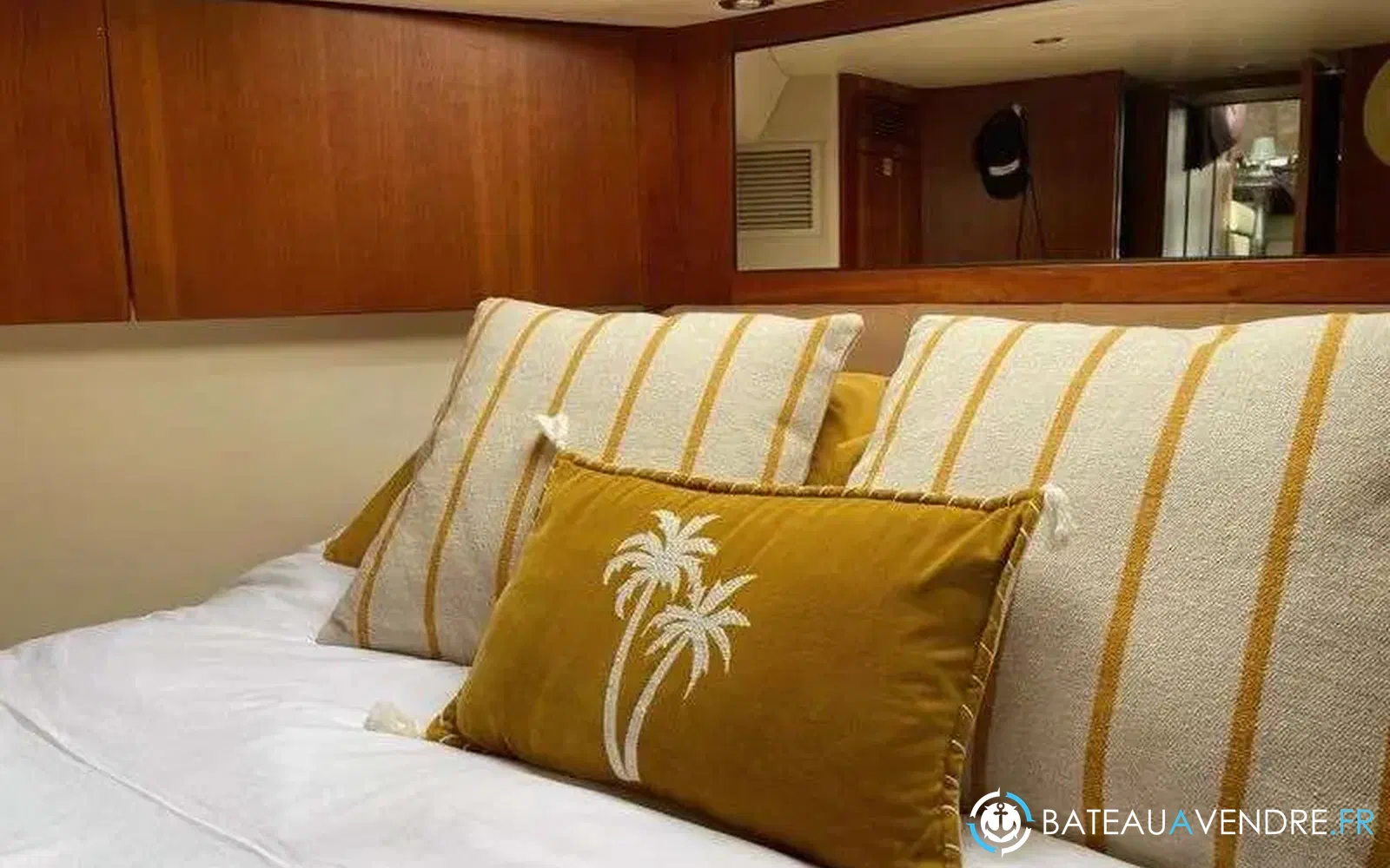 slider 28 Riviera 4400 Sport Yacht