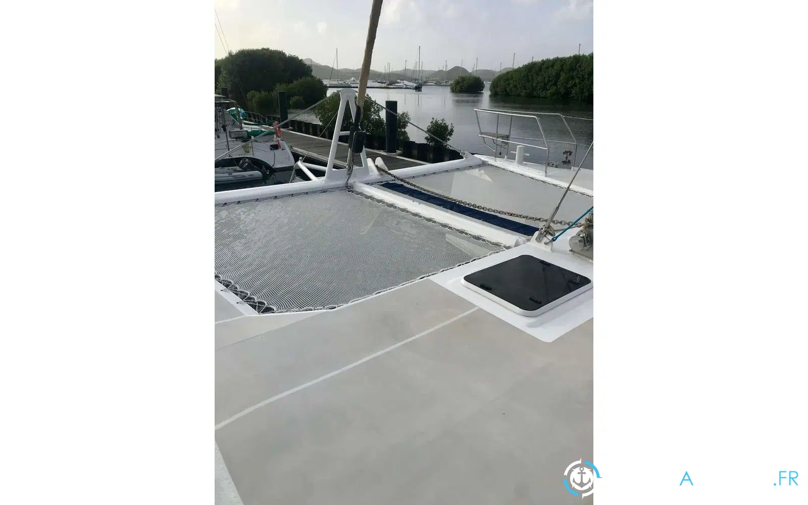 slider 9 Squalt Marine International CK64