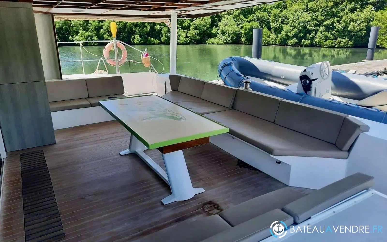 slider 11 Squalt Marine International CK64