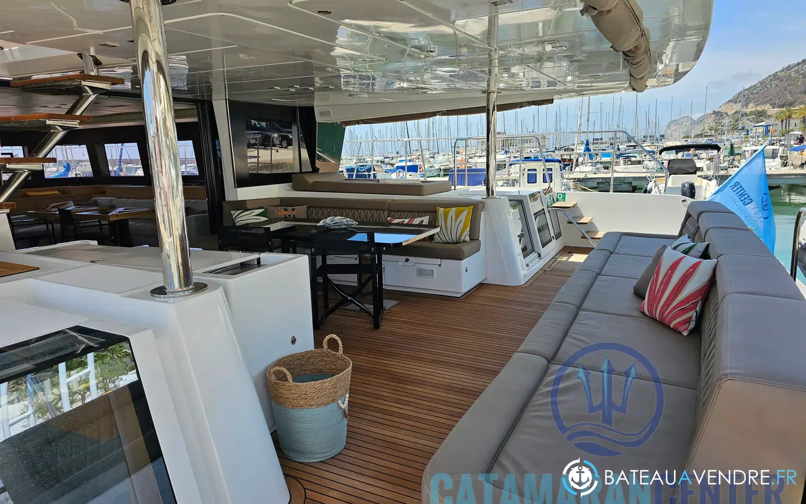 slider 7 Lagoon 630 Motor Yacht
