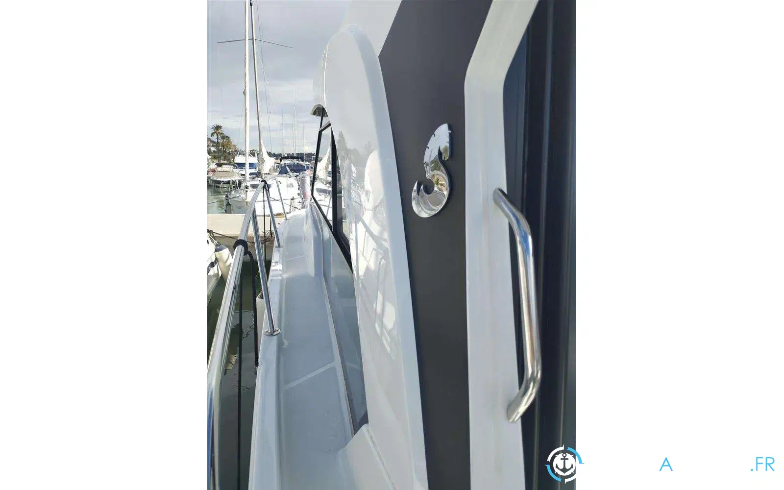 slider 30 Beneteau Antares Serie 9