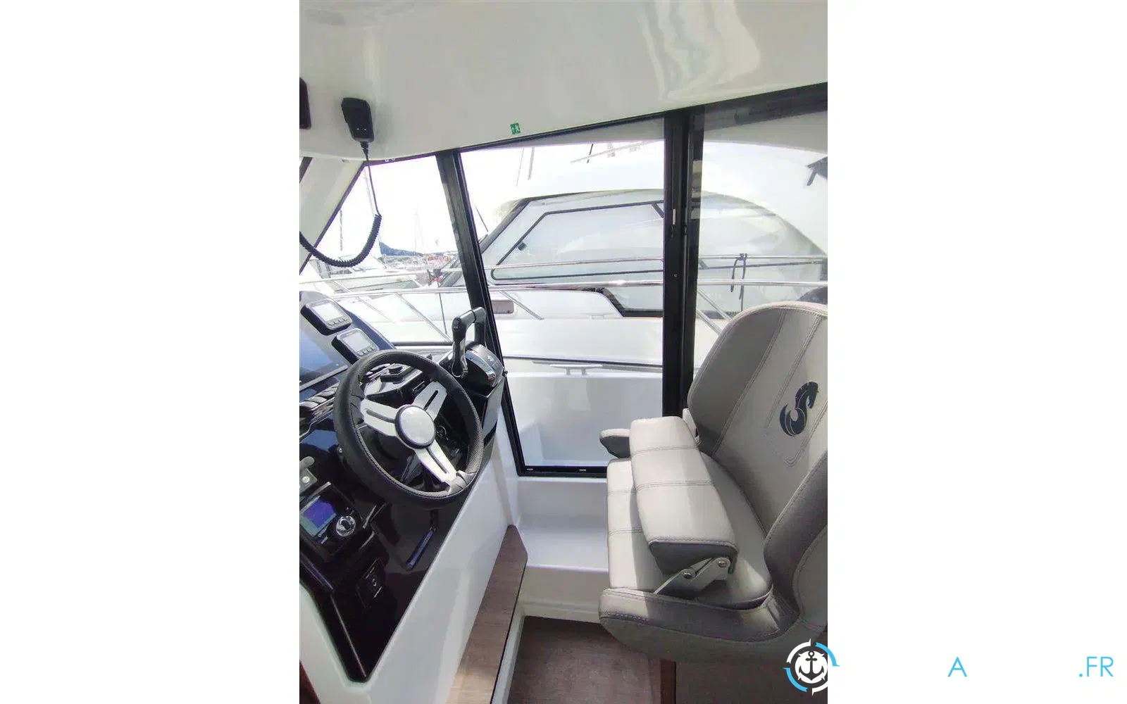 slider 4 Beneteau Antares Serie 9
