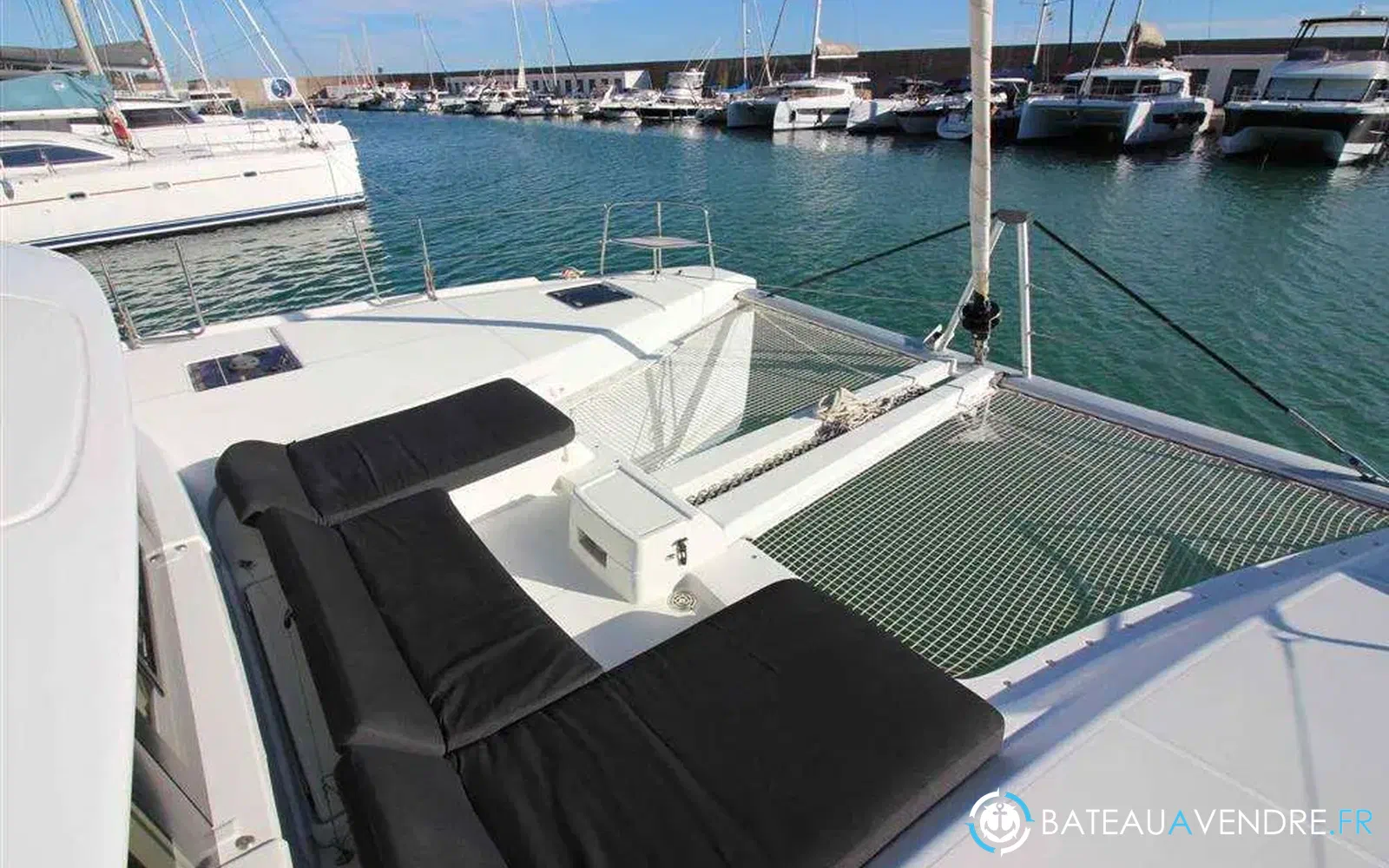 slider 14 Lagoon 46