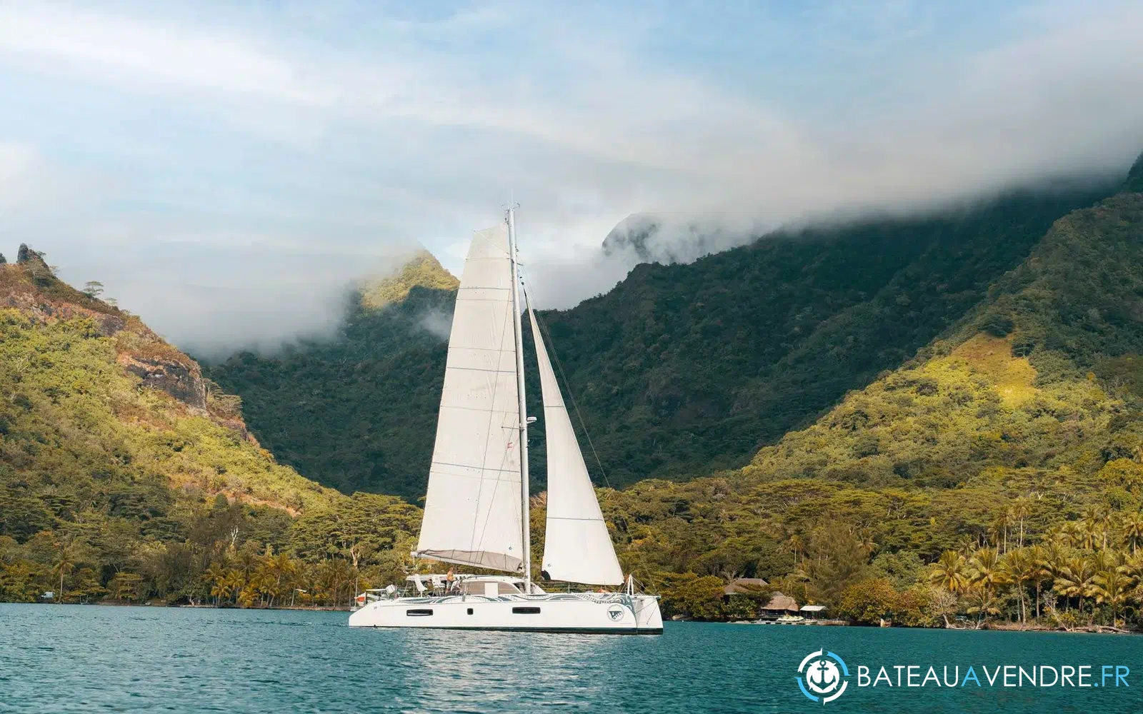 slider 9 Outremer 51
