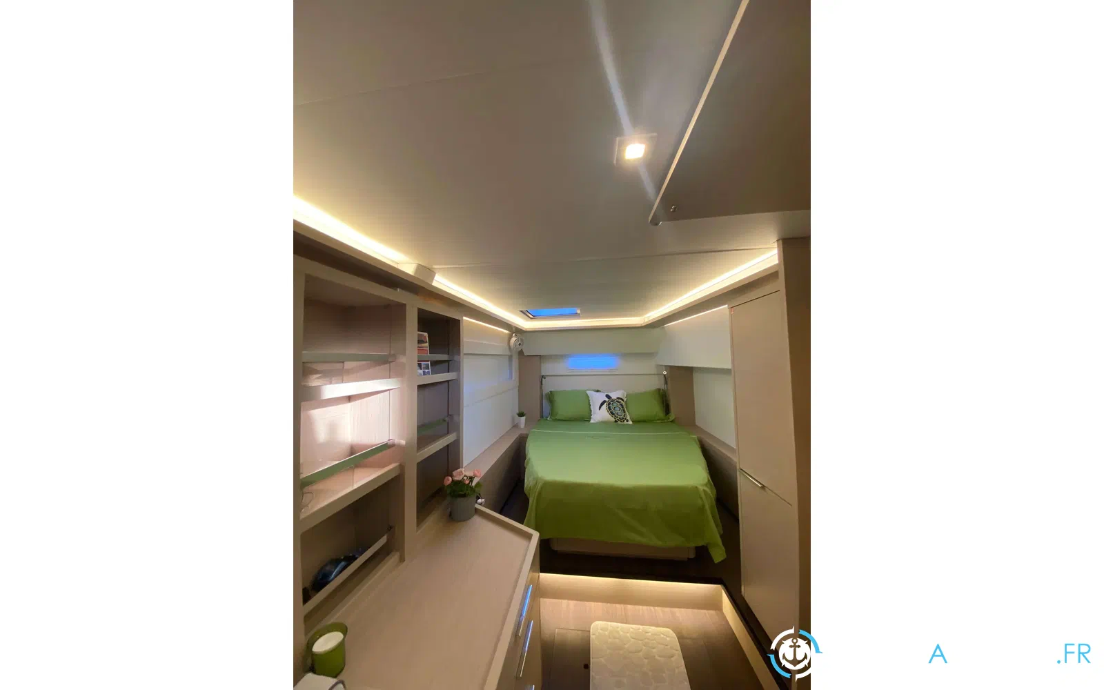 slider 23 Lagoon 46
