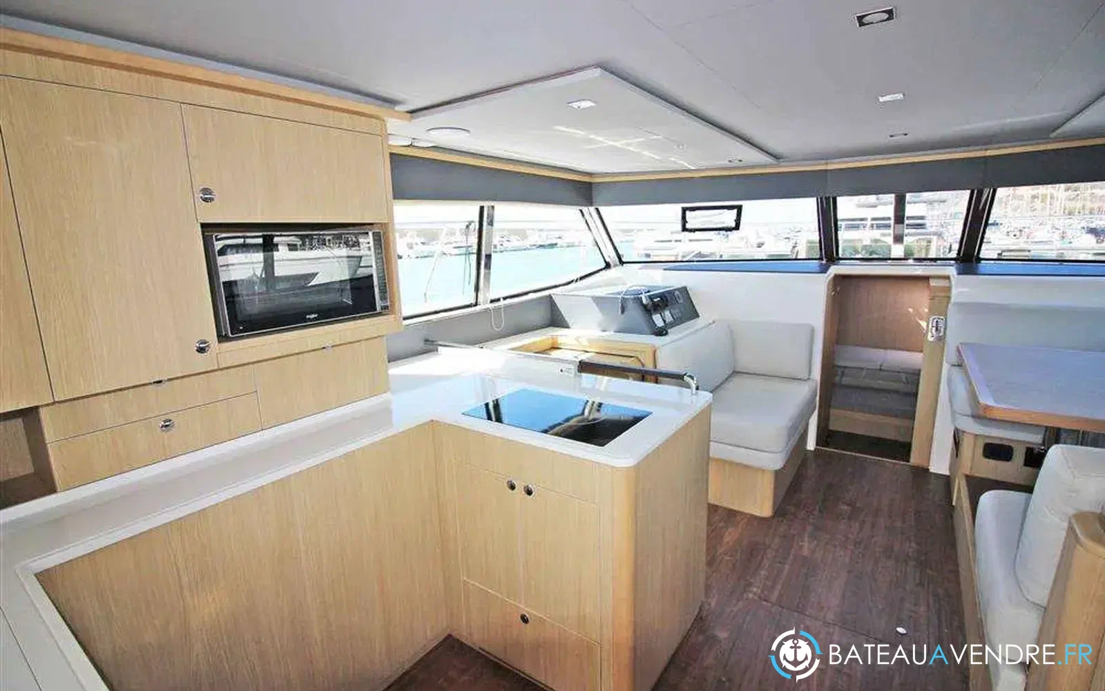 slider 9 Aquila 42 Yacht