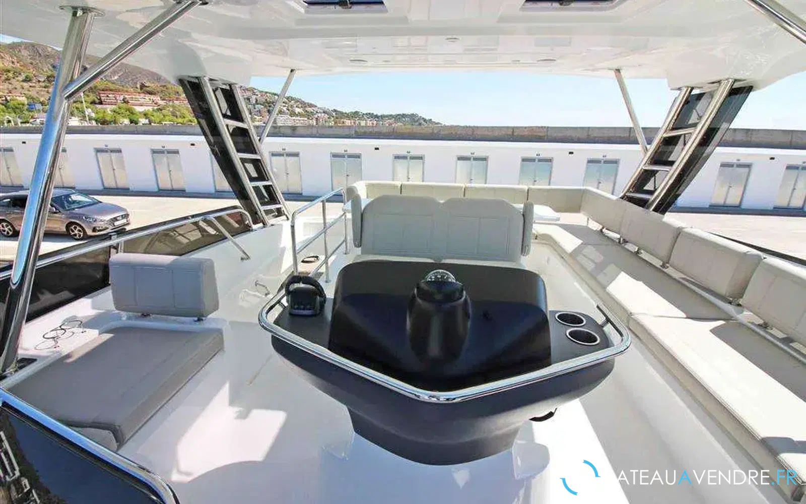 slider 2 Aquila 42 Yacht