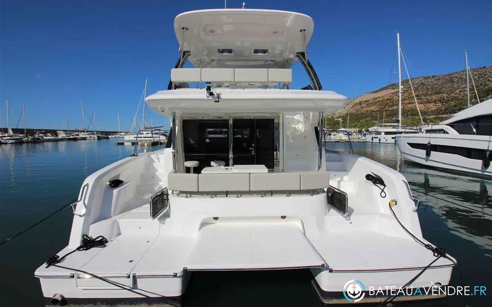 slider 4 Aquila 42 Yacht