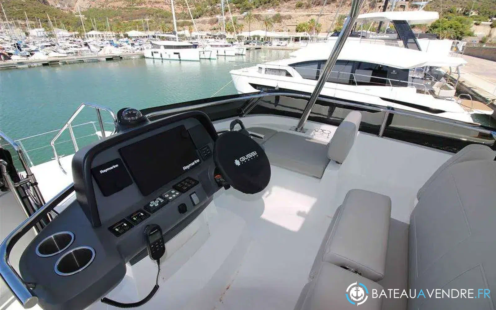 slider 6 Aquila 42 Yacht