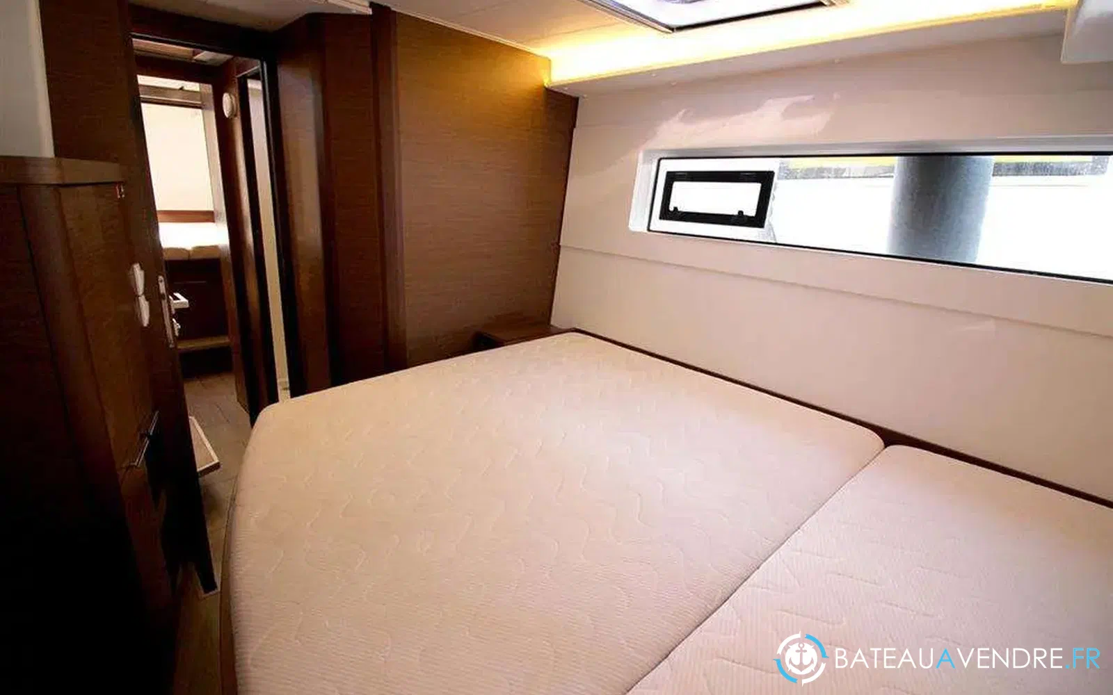 slider 13 Lagoon 40