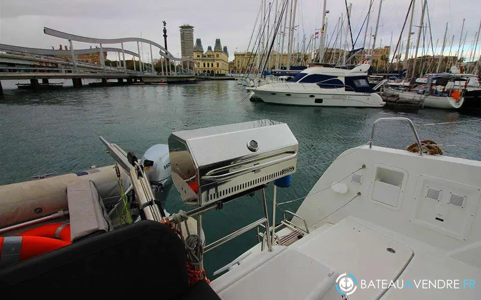 slider 16 Lagoon 40
