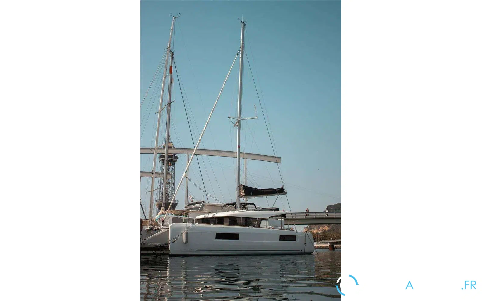 slider 1 Lagoon 40