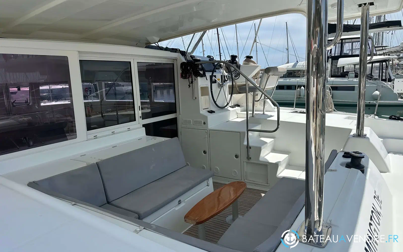slider 13 Lagoon 421