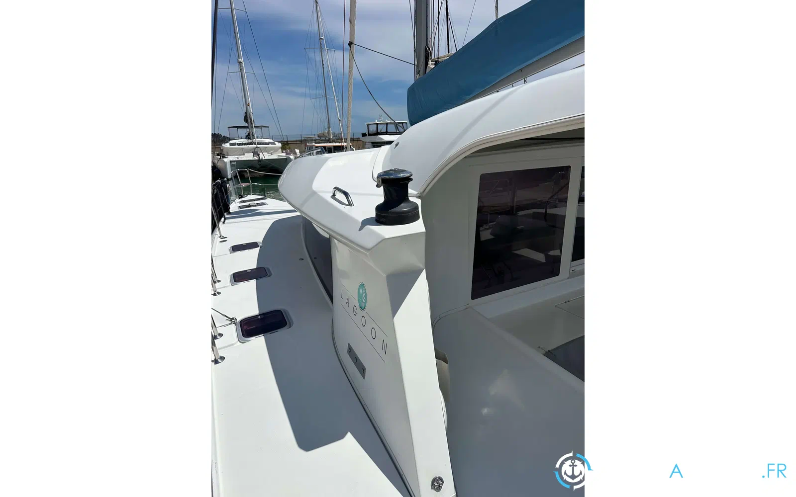 slider 14 Lagoon 421