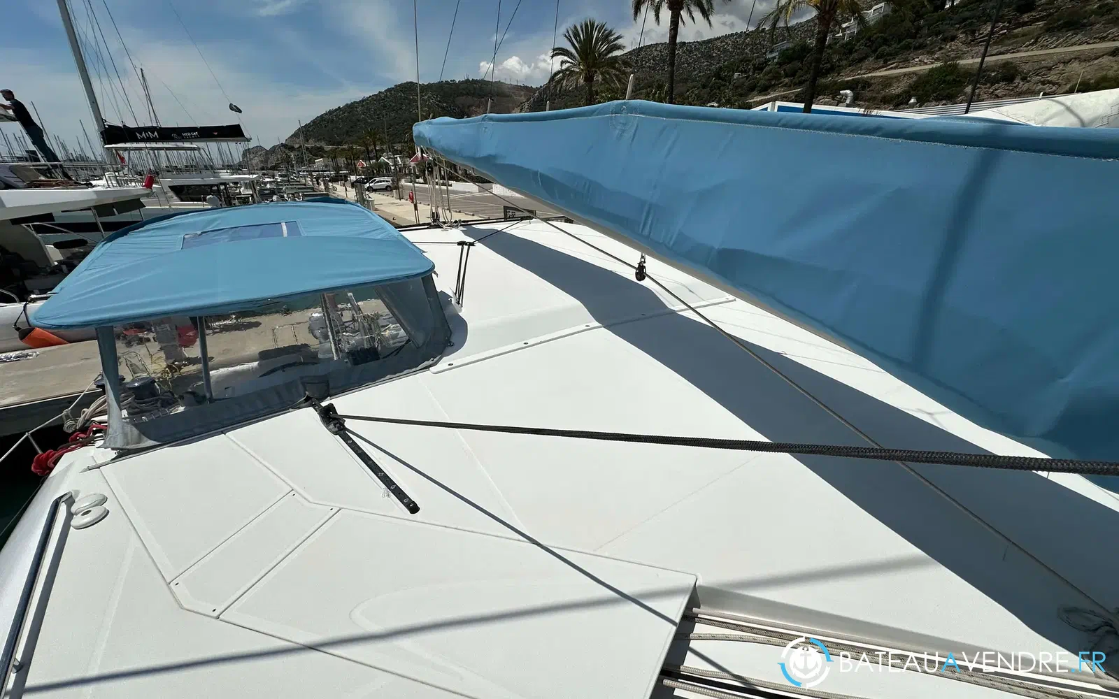 slider 3 Lagoon 421